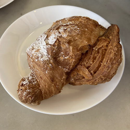 La Boulangerie Bakery Cafe - Calgary