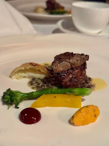 111C Queen St E, Toronto, ON M5C 1S2