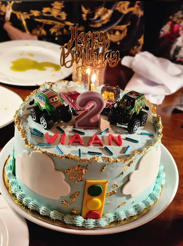 390 Northmount Dr NW, Calgary, AB T2K 3H5