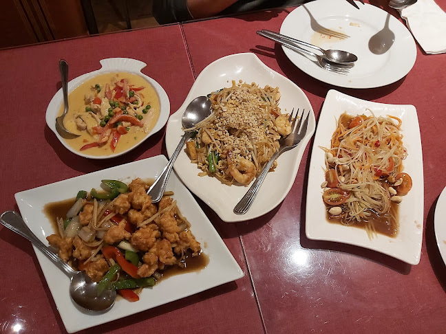 Noi Thai Restaurant - Edmonton