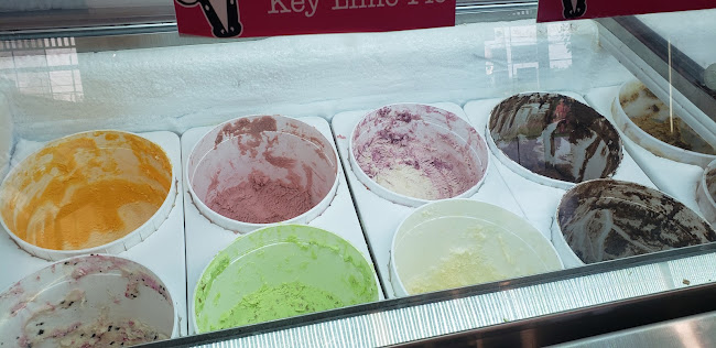 Holy Cows Ice Cream - Hospitality and gastronomy