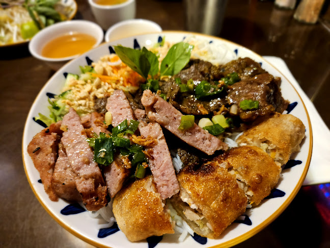 Comentarii opinii despre Pho Thu Do Restaurant