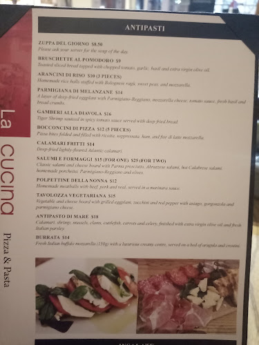 La Cucina Pizzeria Kitchener - Hospitality and gastronomy