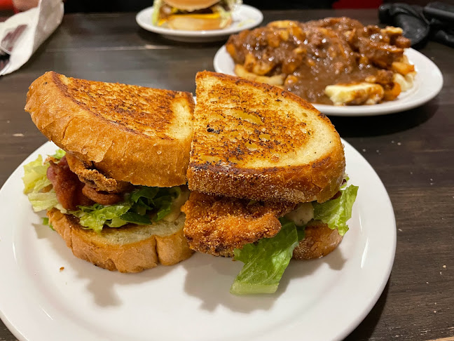 Red Top Drive Inn - Hospitality and gastronomy