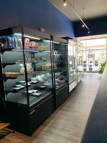 52 Main St, Cambridge, ON N1R 1V4