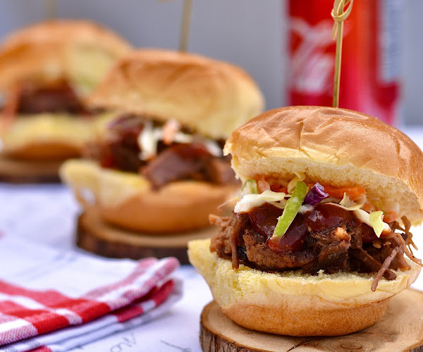 Comentarii opinii despre Yo-Bones BBQ Catering