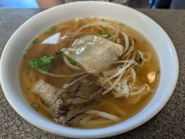 Phở Hòa + Jazen Tea (Coquitlam) - Hospitality and gastronomy