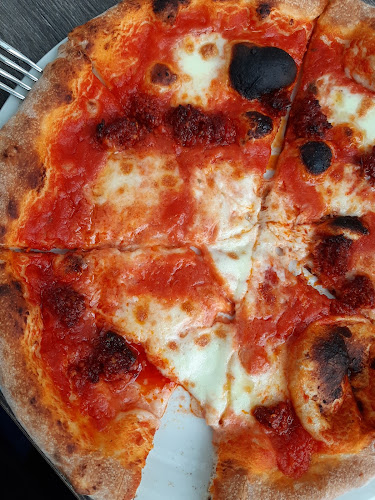 832 Bay St., Toronto, ON M5S 1Z6