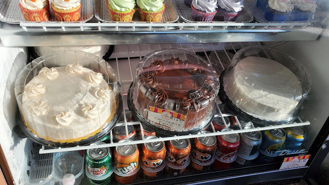 Daisee's Bakeshop - Surrey