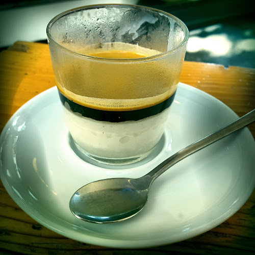 Comentarii opinii despre Gene Coffee Bar