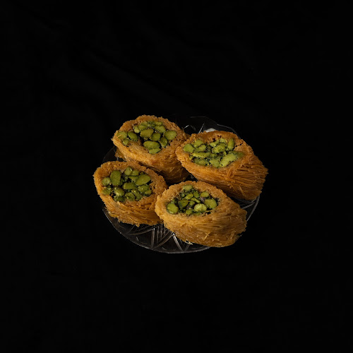 Living Room Hookah Lounge - Hospitality and gastronomy