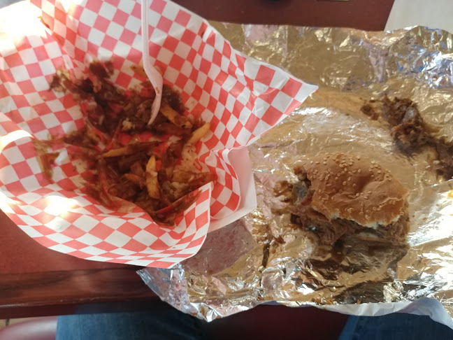 1536 Main St W, Hamilton, ON L8S 1E4