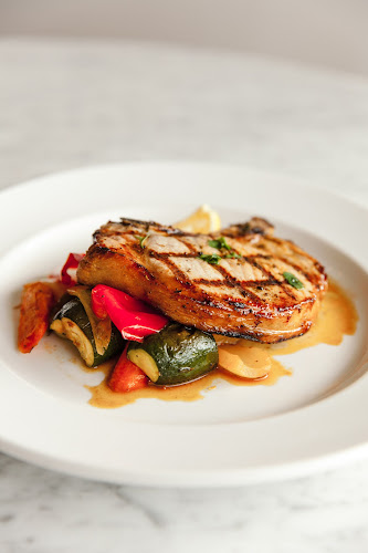 Opinii despre Apollonia Greek Restaurant în Vancouver - Hospitality and gastronomy