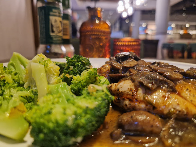 1000 Main St, Moncton, NB E1C 1G9