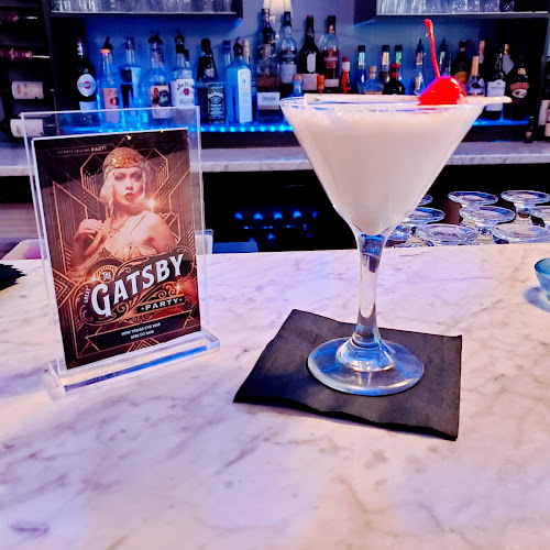 Opinii despre NightLife în Sarnia - Hospitality and gastronomy