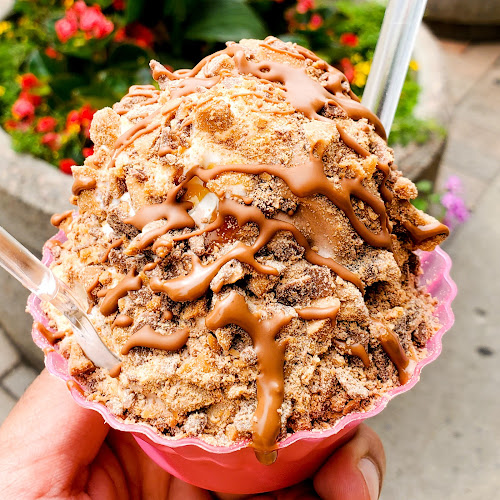 Cones And Characters Oshawa - Oshawa