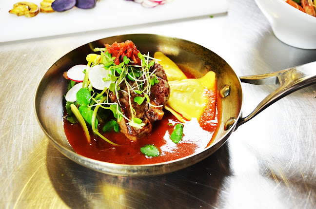 Celebrity Chef Maya LLC - Windsor