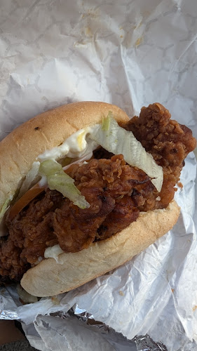 714 Gladstone Ave, Ottawa, ON K1R 6X3