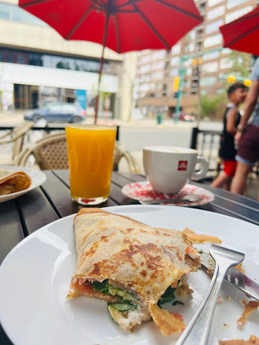 Comentarii opinii despre La Boulangerie Bakery Cafe