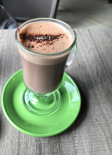 Comentarii opinii despre The Apricot Tree Cafe