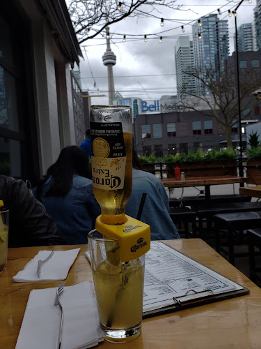 232 Queen St W, Toronto, ON M5V 1Z6