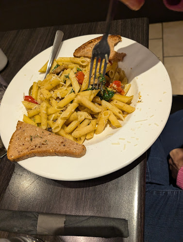 Cousin Vinny's Restaurant & Bar - Chelmsford - Greater Sudbury