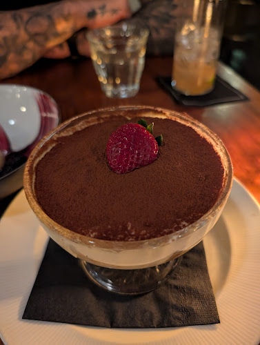 Carlino Restaurant - Hospitality and gastronomy