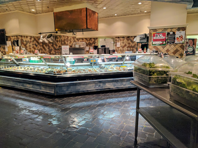 Comentarii opinii despre Sunterra Market, Commerce Place