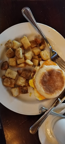 Doc Magilligan's Restaurant & Irish Pub - Hospitality and gastronomy