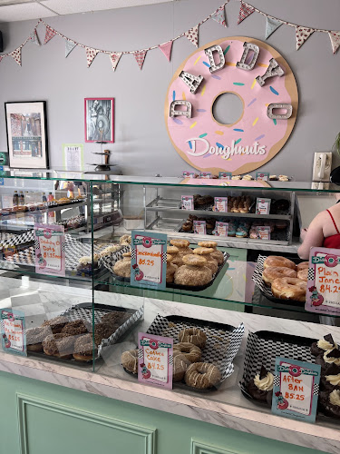 Comentarii opinii despre Daddy O Doughnuts & British Baked Goods