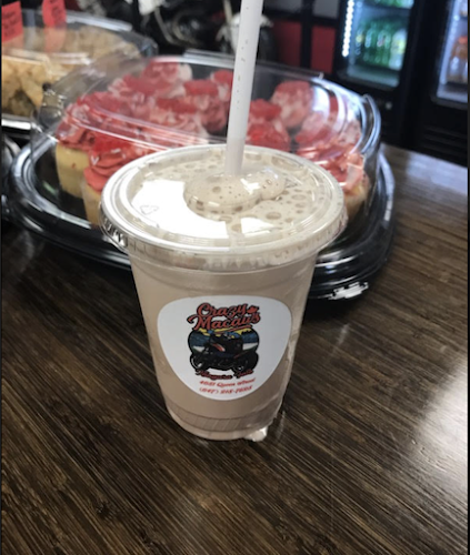 Crazy Macaws Motorcycle Museum & Café - Hospitality and gastronomy