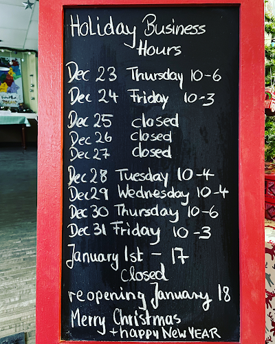 Crazy Lady's Cafeteria + Country style catering