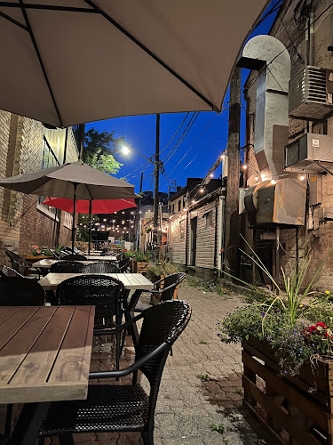 S&V Uptown - Hospitality and gastronomy