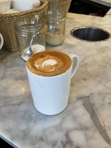 198 W 18th Ave, Vancouver, BC V5Y 2A5