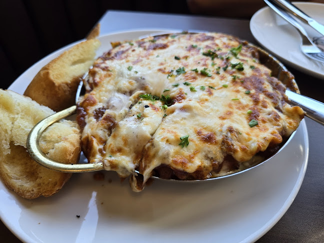 Neighbour's Restaurant & Pizza House - Hospitality and gastronomy