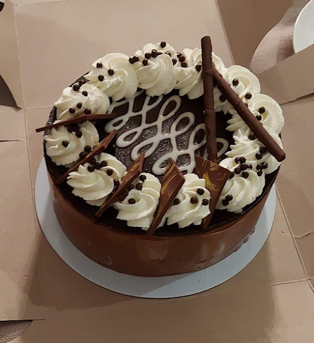 La Patisserie Fine Cakes & Pastries Inc. - Hospitality and gastronomy