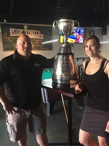 Comentarii opinii despre Side Street Pub & Grill