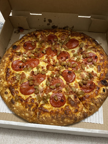 Comentarii opinii despre The Golden Pizza