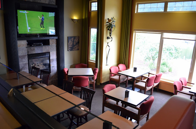 Moose Mulligans Public Eatery - Sicamous