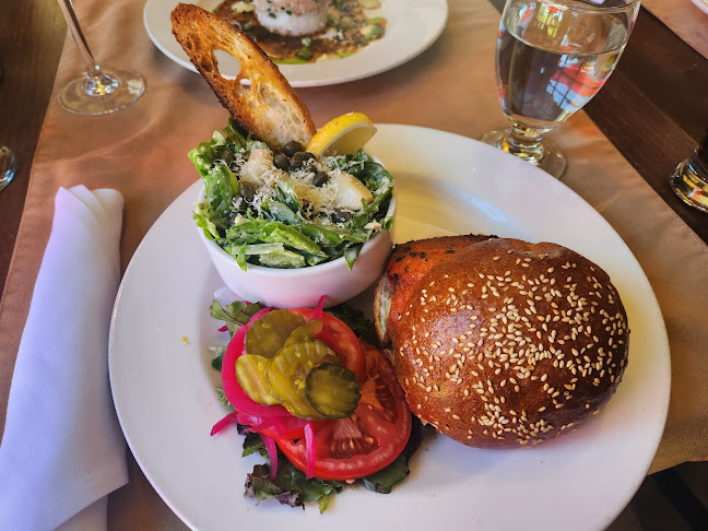 Comentarii opinii despre Locals Restaurant