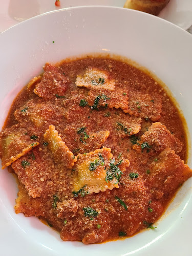 Cafe Diplomatico Restaurant & Pizzeria - Hospitality and gastronomy