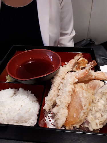 Opinii despre Bikkuri Japanese Restaurant în Toronto - Hospitality and gastronomy