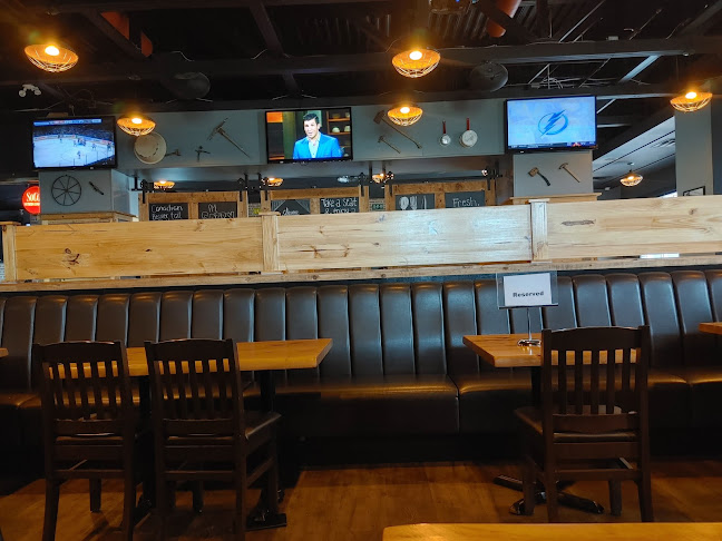 10622 99 Ave, Grande Prairie, AB T8V 8E8