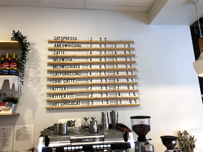 Opinii despre Cat Cafe on Whyte în Edmonton - Hospitality and gastronomy