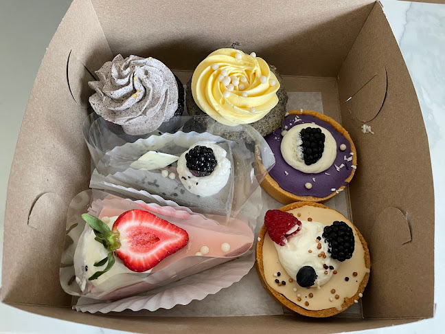 Oishiii Sweets Cafe - Hospitality and gastronomy