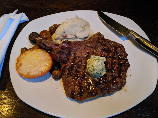 Comentarii opinii despre The Keg Steakhouse + Bar - Yaletown