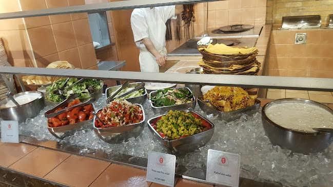 210 Somerset St W, Ottawa, ON K2P 0J4