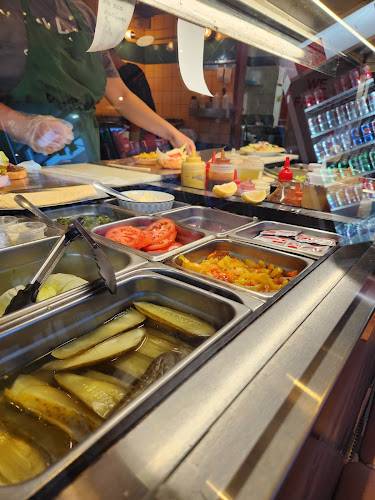 Mama's Boys Burgers - Hospitality and gastronomy