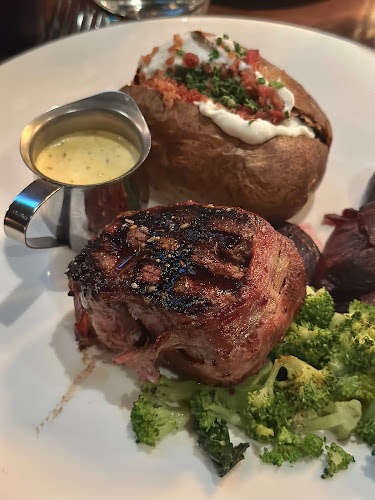 Comentarii opinii despre The Keg Steakhouse + Bar - Leslie Street