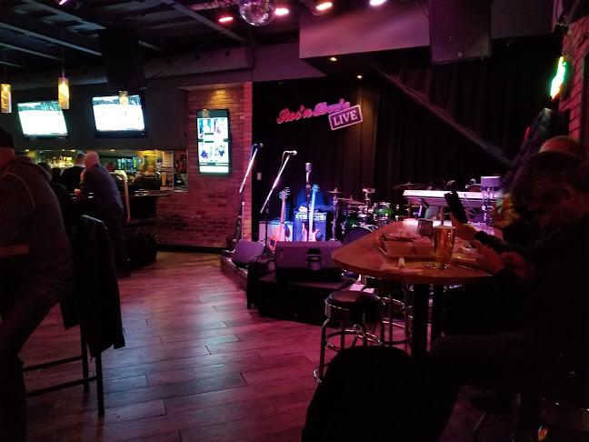 Roc'N Doc's - Hospitality and gastronomy